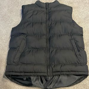 Weatherproof black puffer vest size large